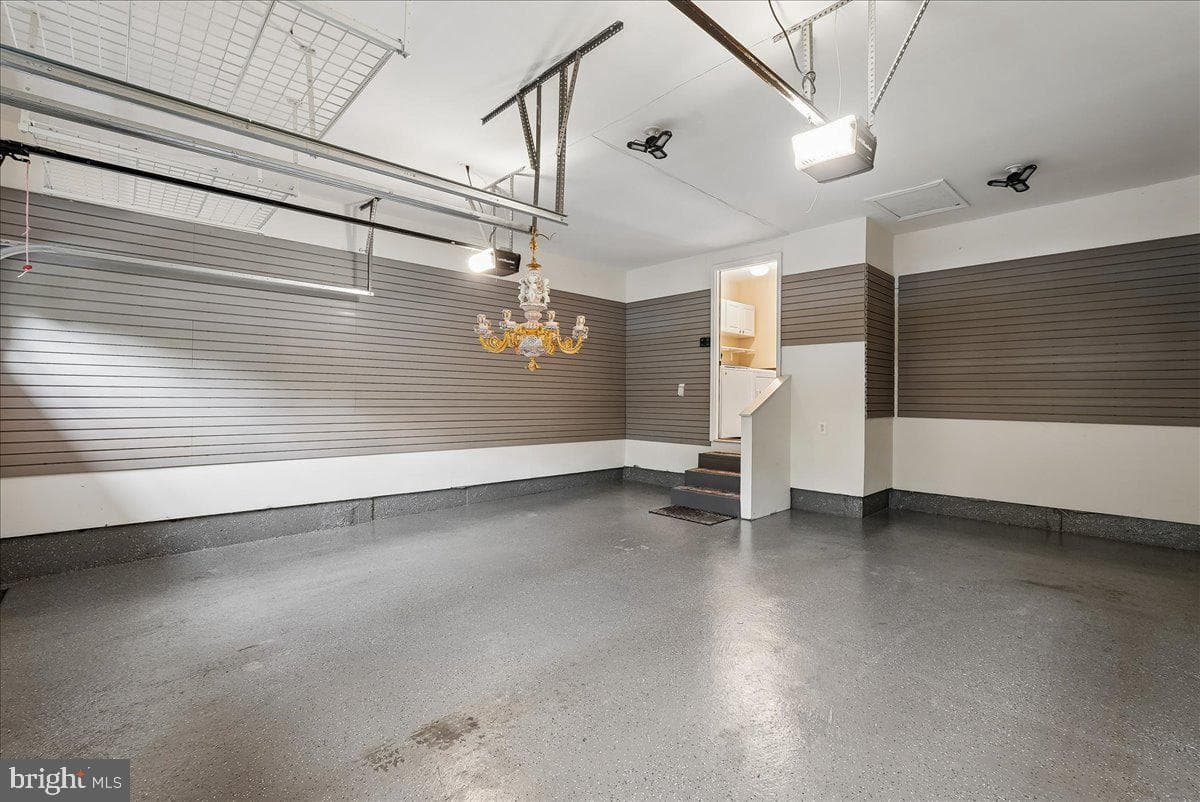 320 N Constitution Way photo 44