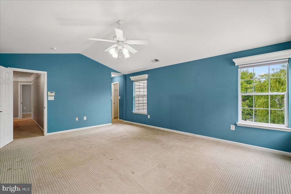 320 N Constitution Way photo 50
