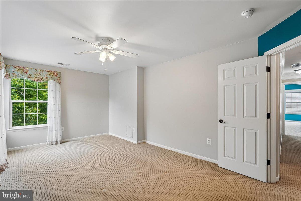 320 N Constitution Way photo 60