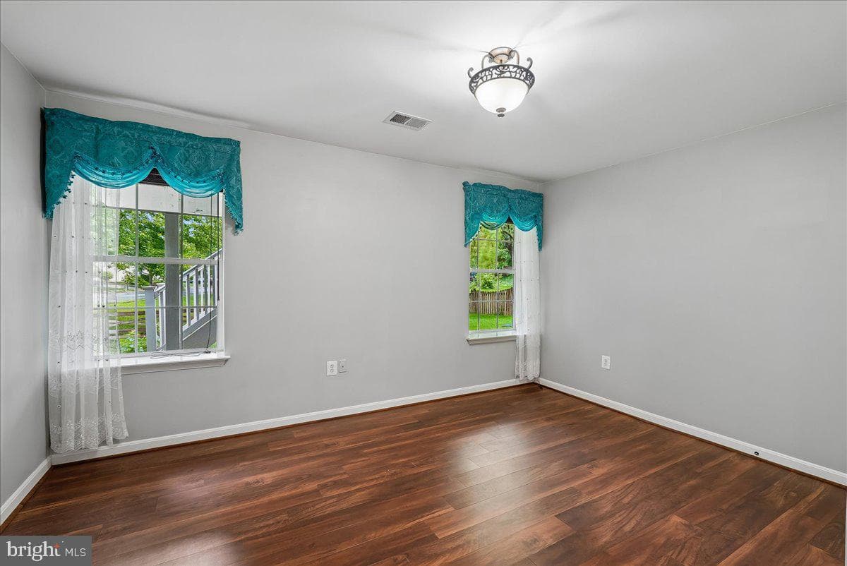 320 N Constitution Way photo 77