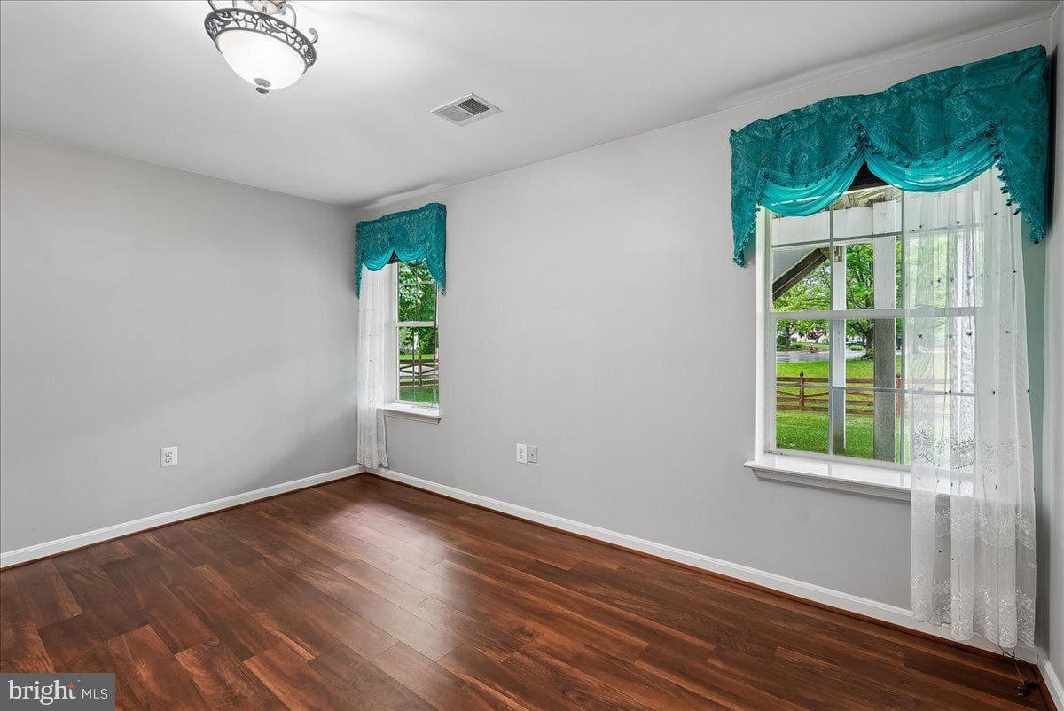 320 N Constitution Way photo 78