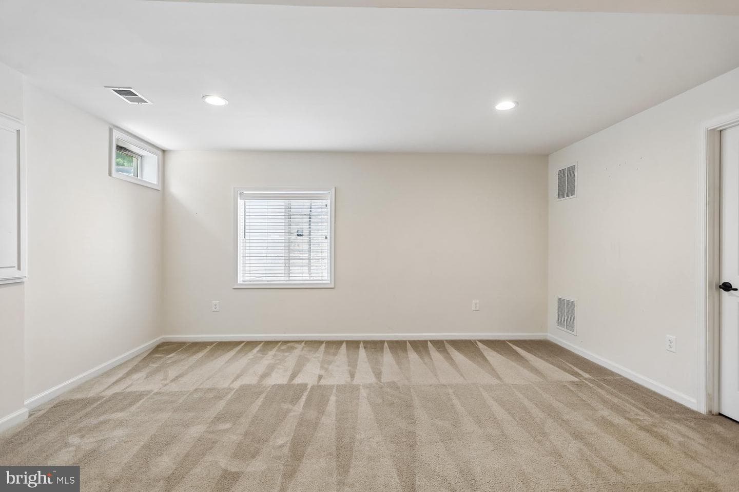41657 Mcmonagle Square photo 36