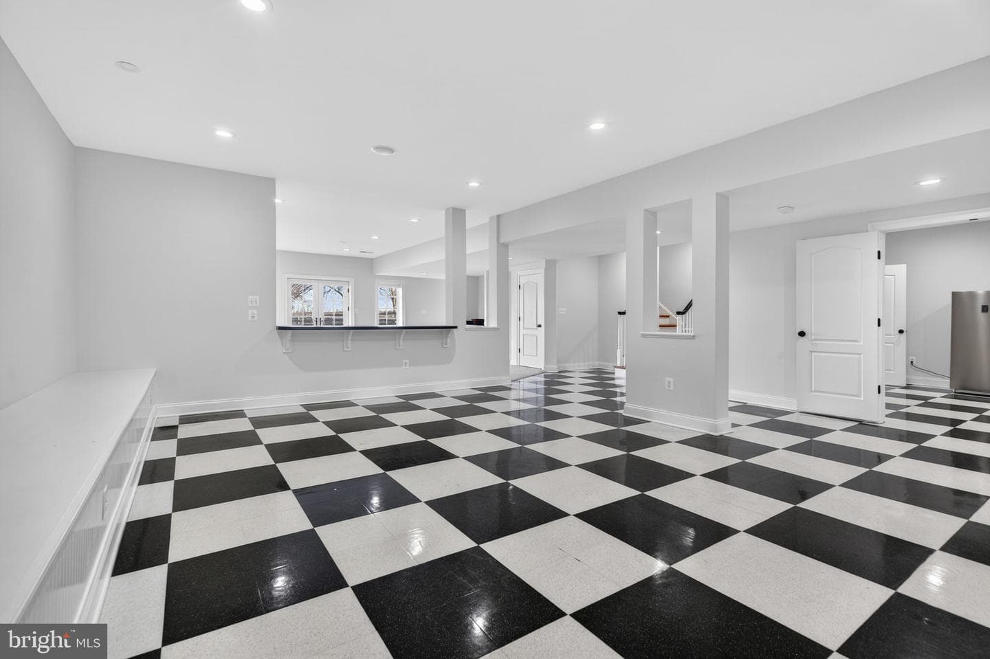 21051 St Louis Road photo 64