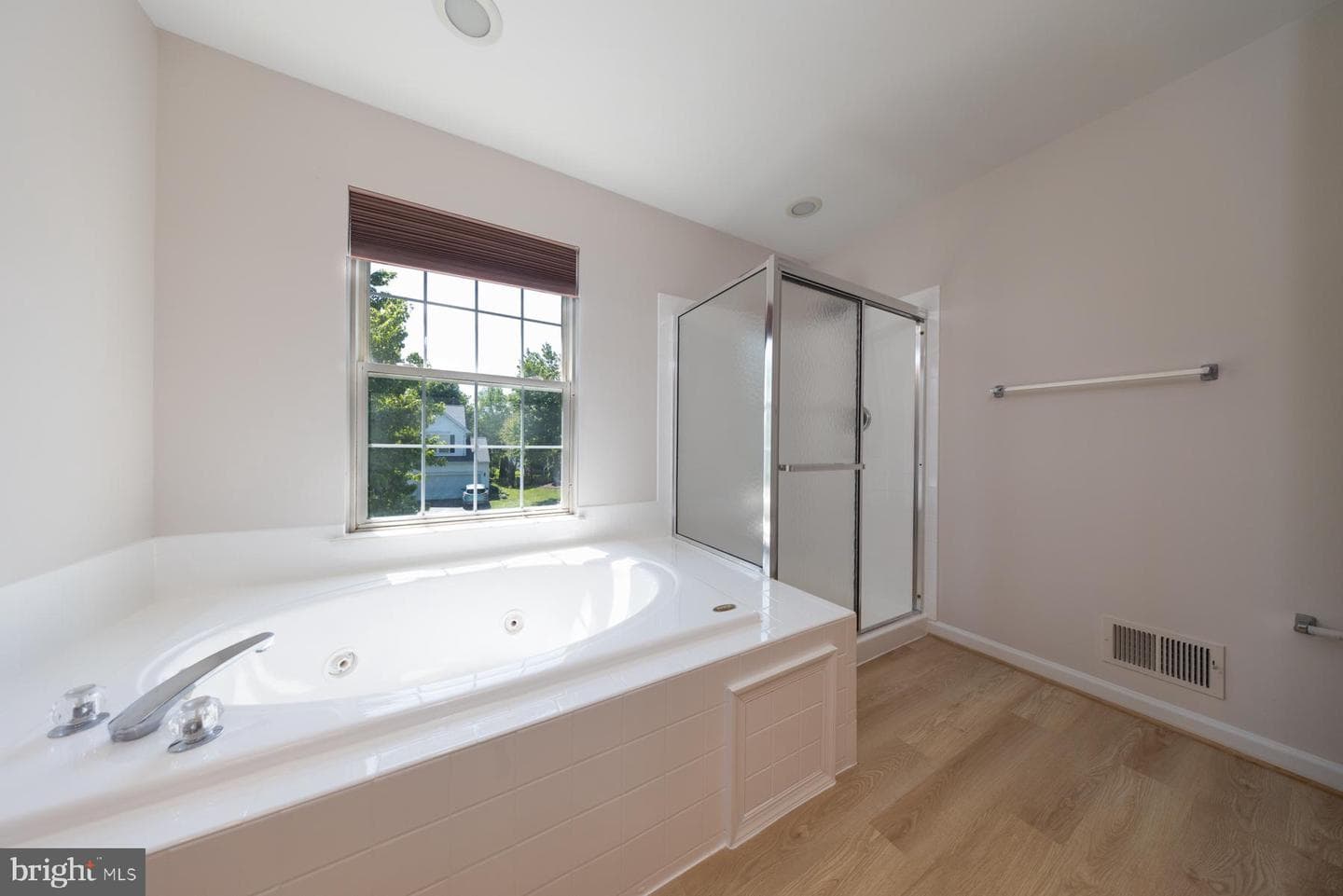 43190 Burstall Court photo 28