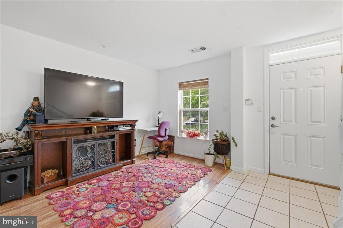 21845 Jarvis Square photo 7