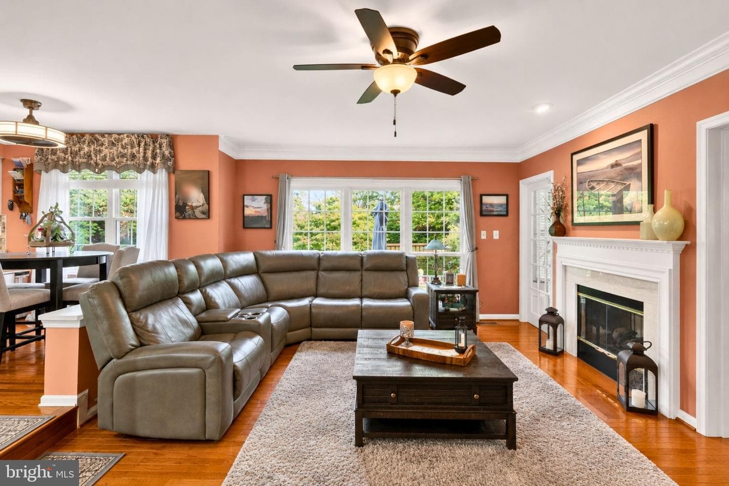 108 Bethal Court SW photo 9