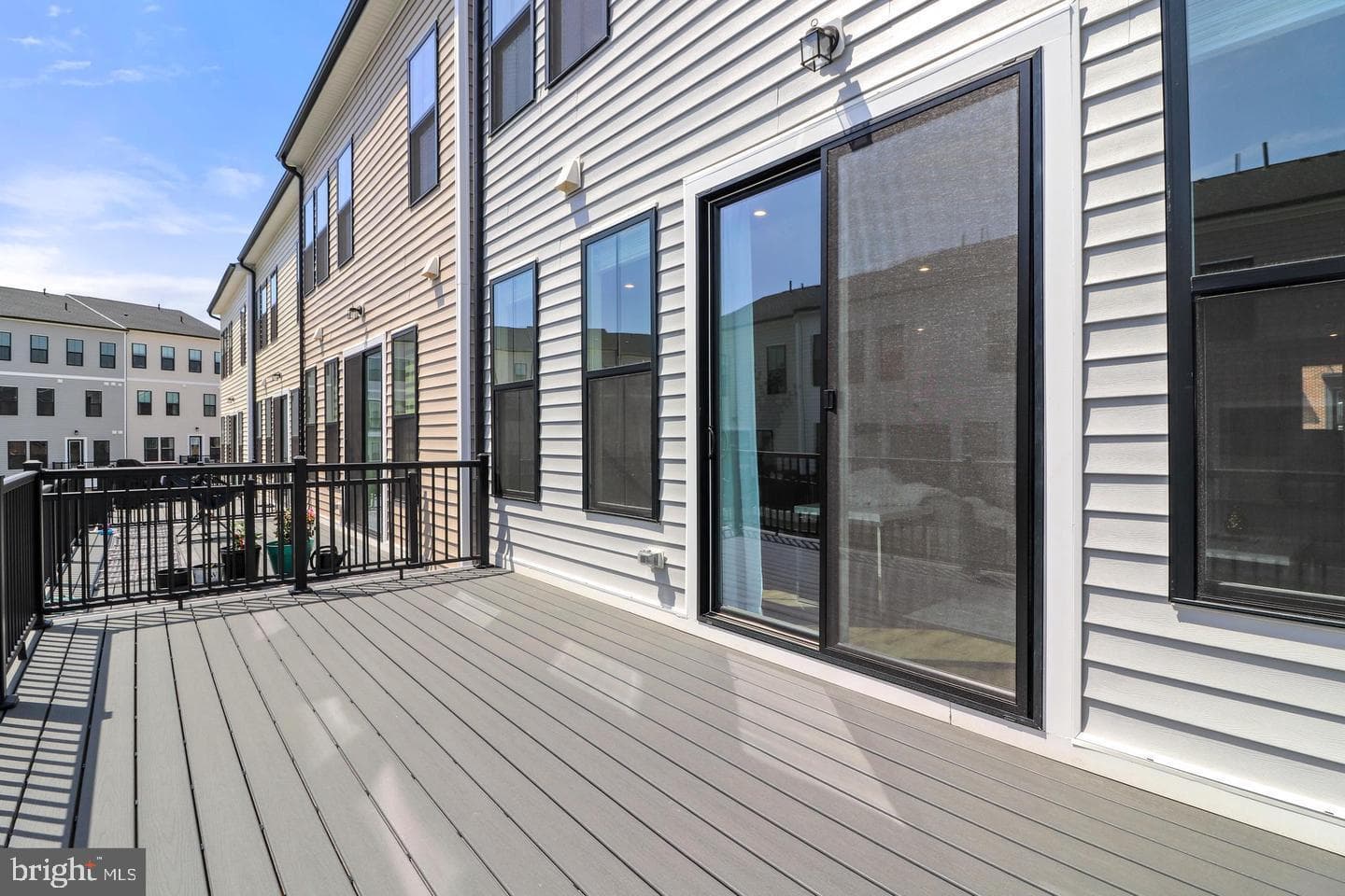 21740 Charing Cross Terrace photo 28