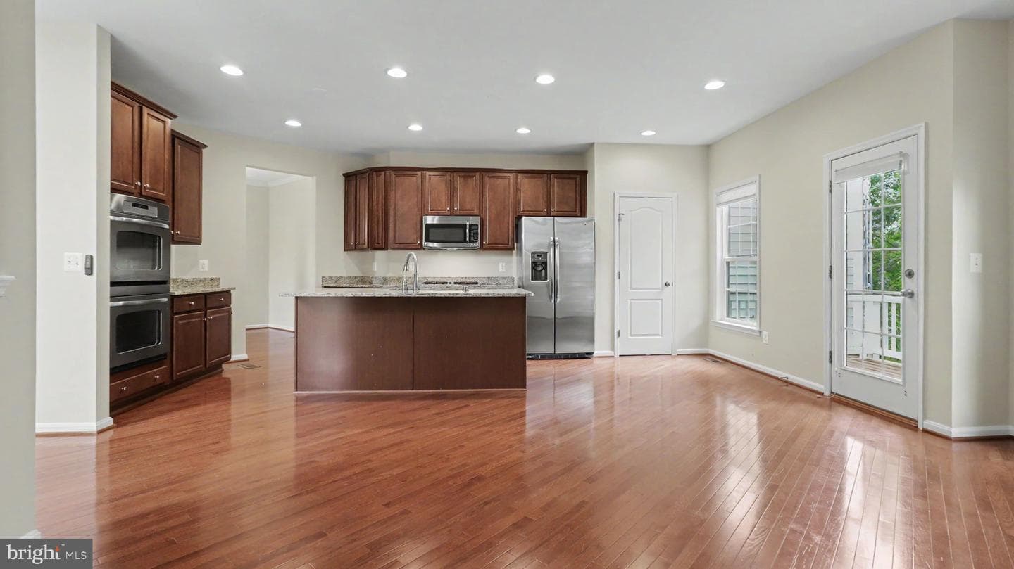 42371 Trellis Square photo 27
