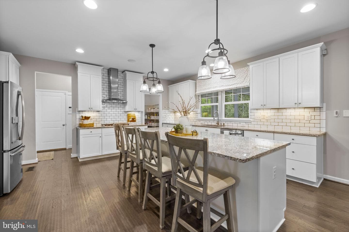 24886 Dahlia Manor Place photo 6