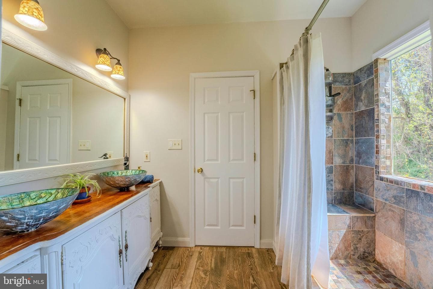 11404 Russell Road photo 24