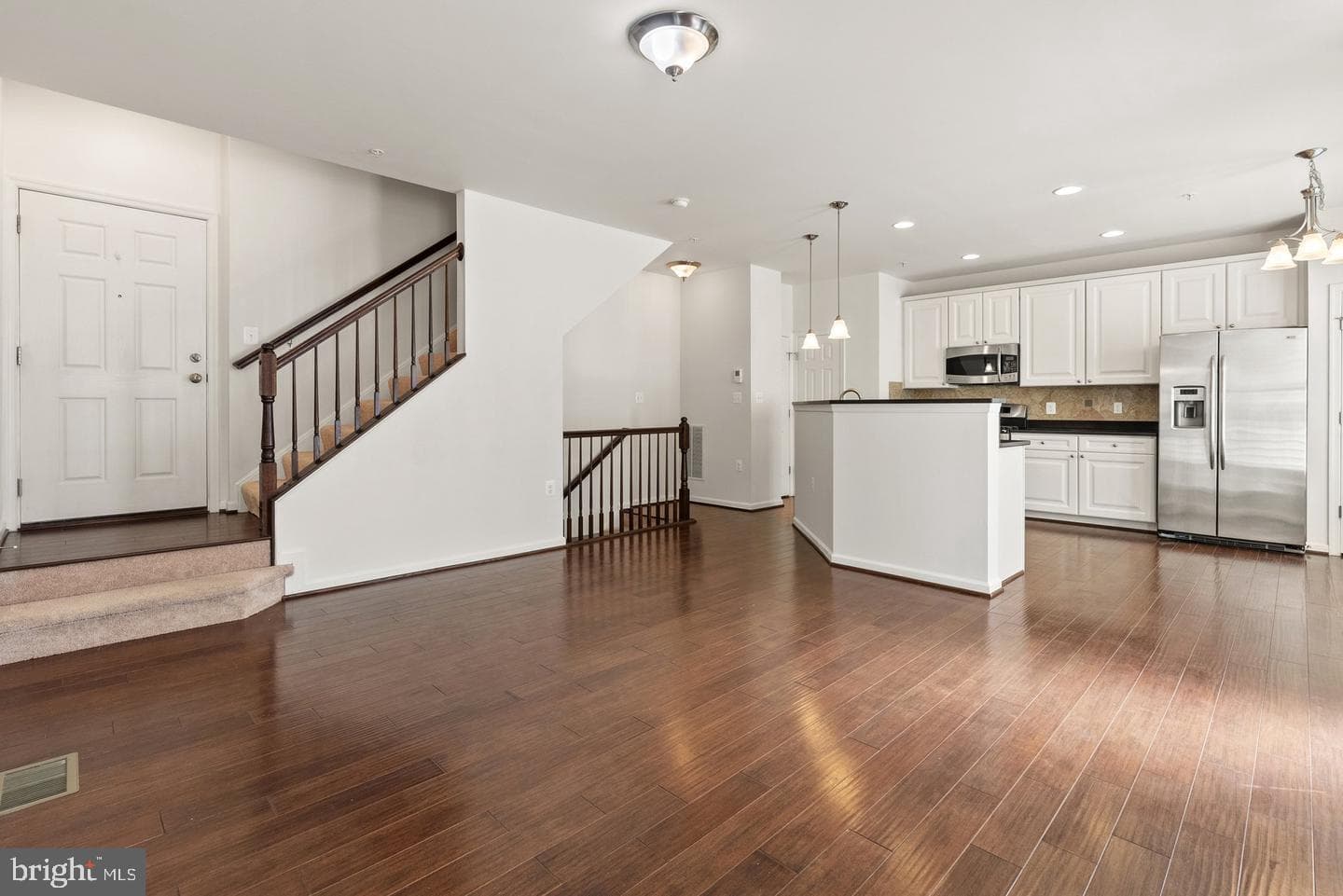 42189 Shorecrest Terrace photo 3