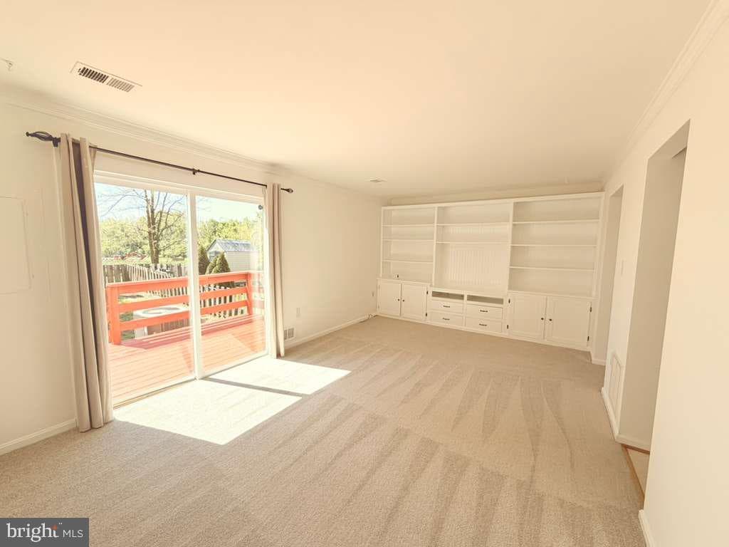 33 Park Place photo 8