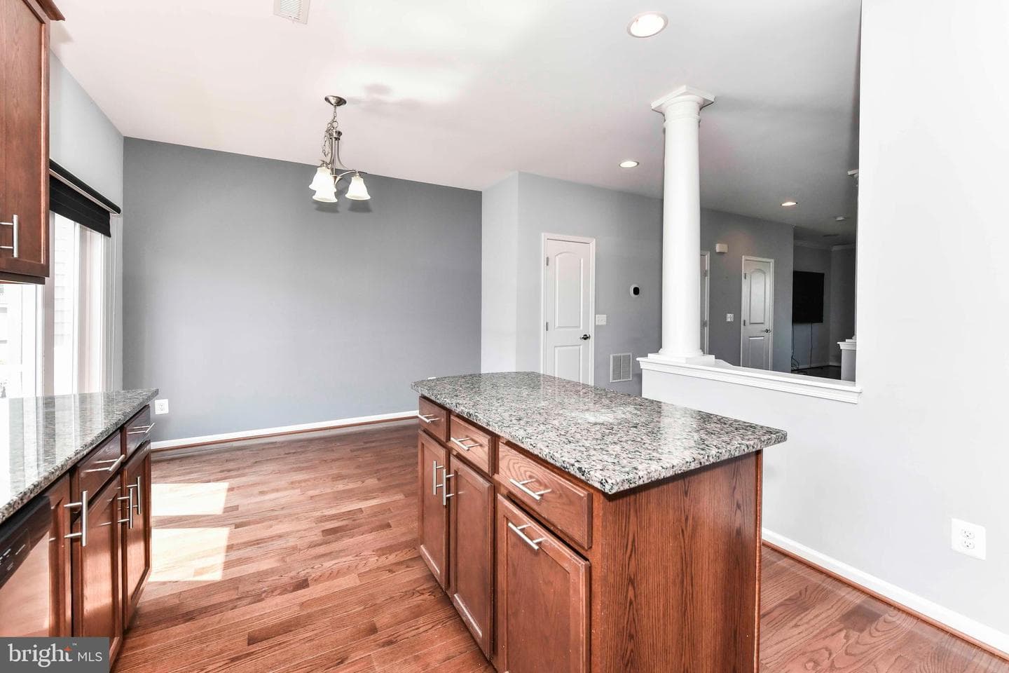 44025 Eastgate View Drive photo 13
