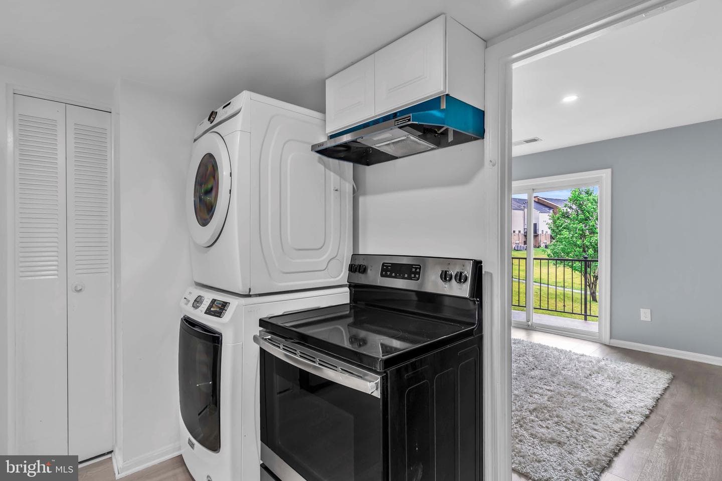 1046 Margate Court photo 13