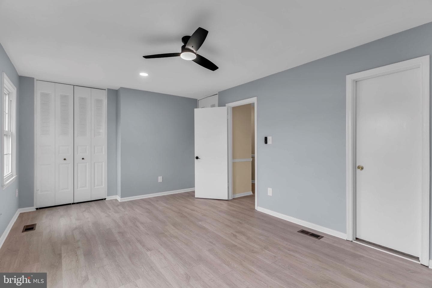 1046 Margate Court photo 28