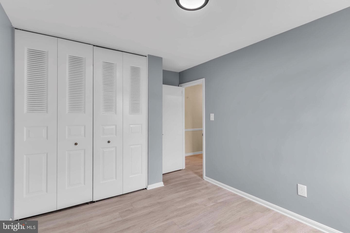 1046 Margate Court photo 37