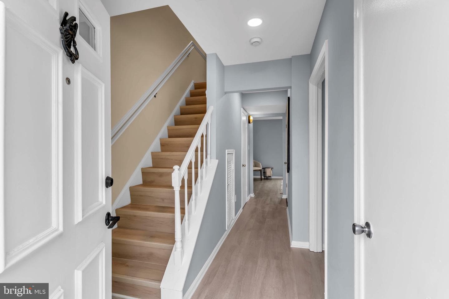 1046 Margate Court photo 5