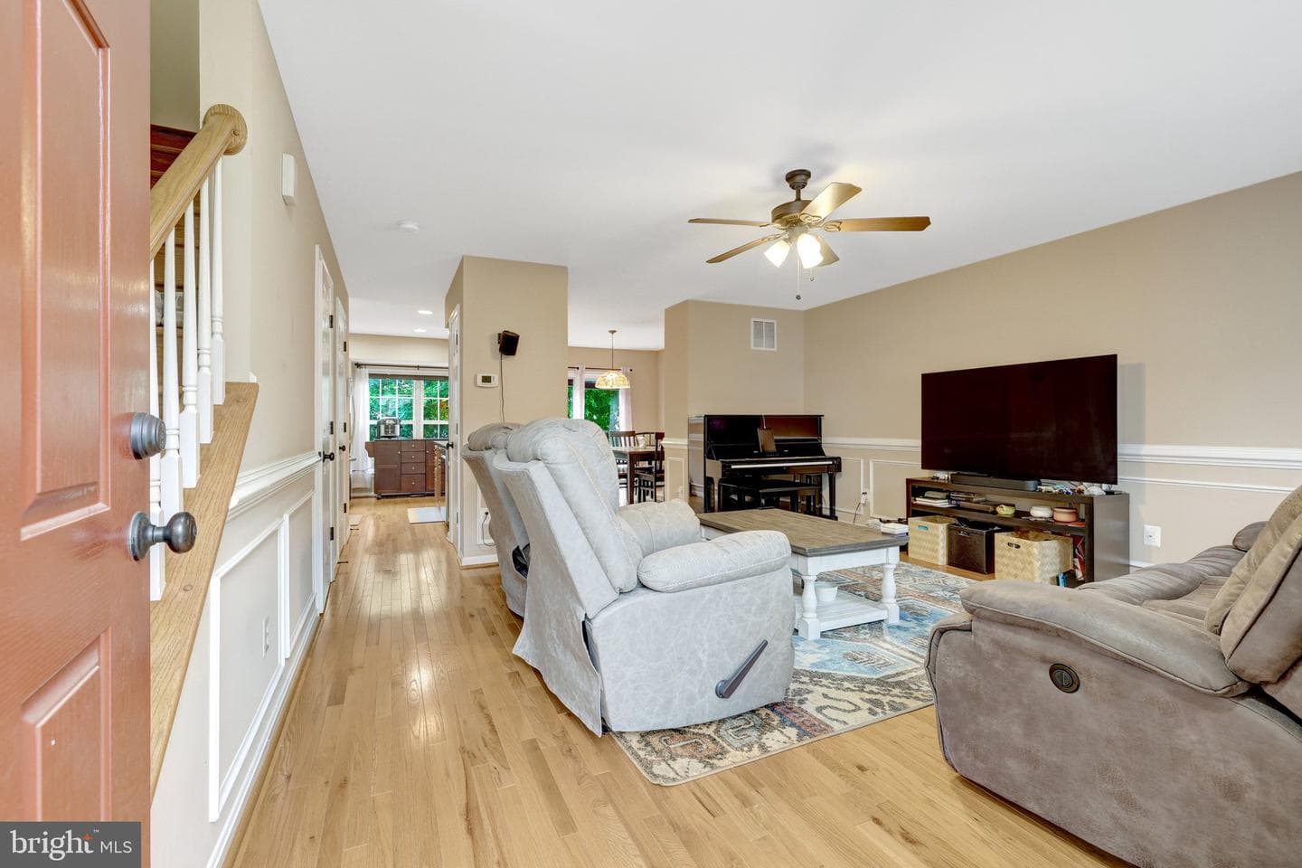 45610 Whitcomb Square photo 6