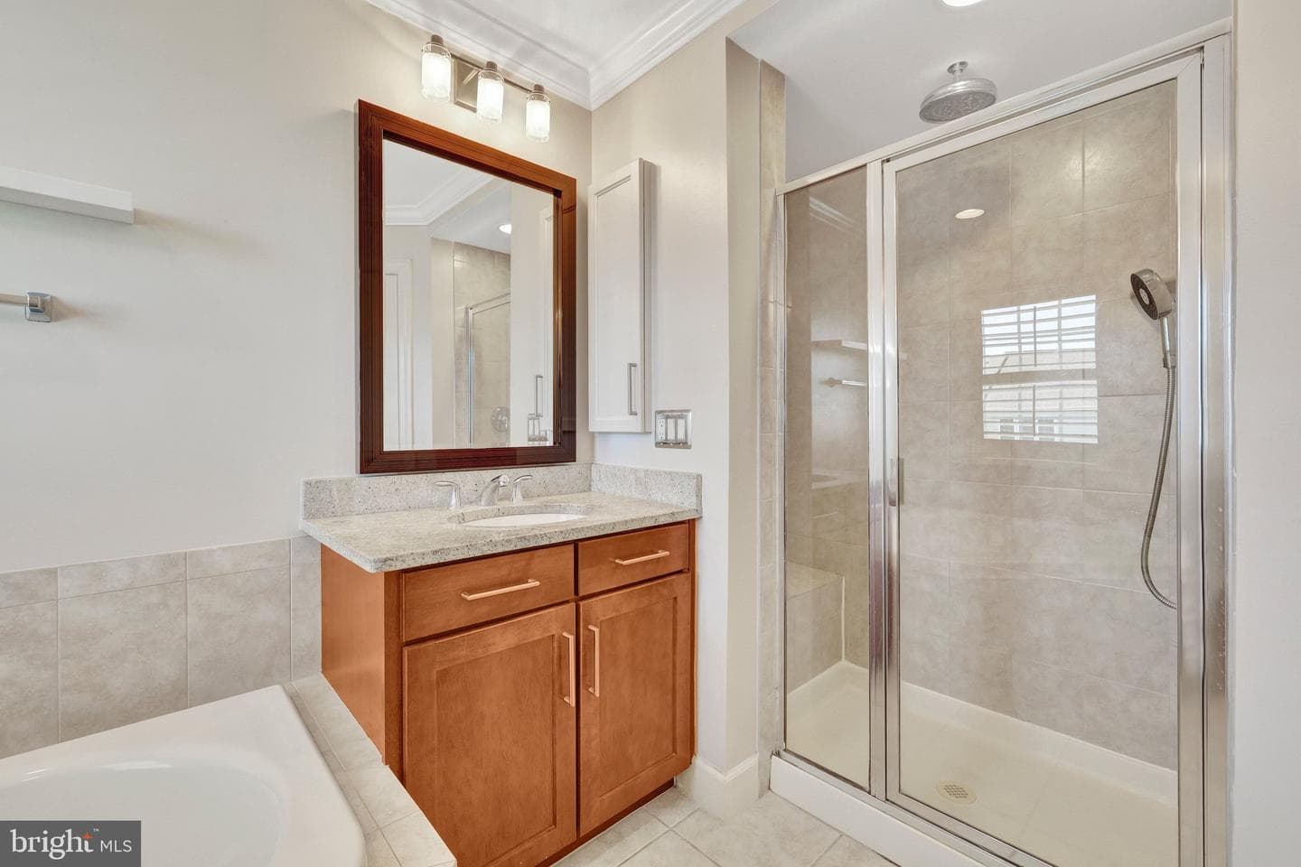 41058 Dorati Square photo 37