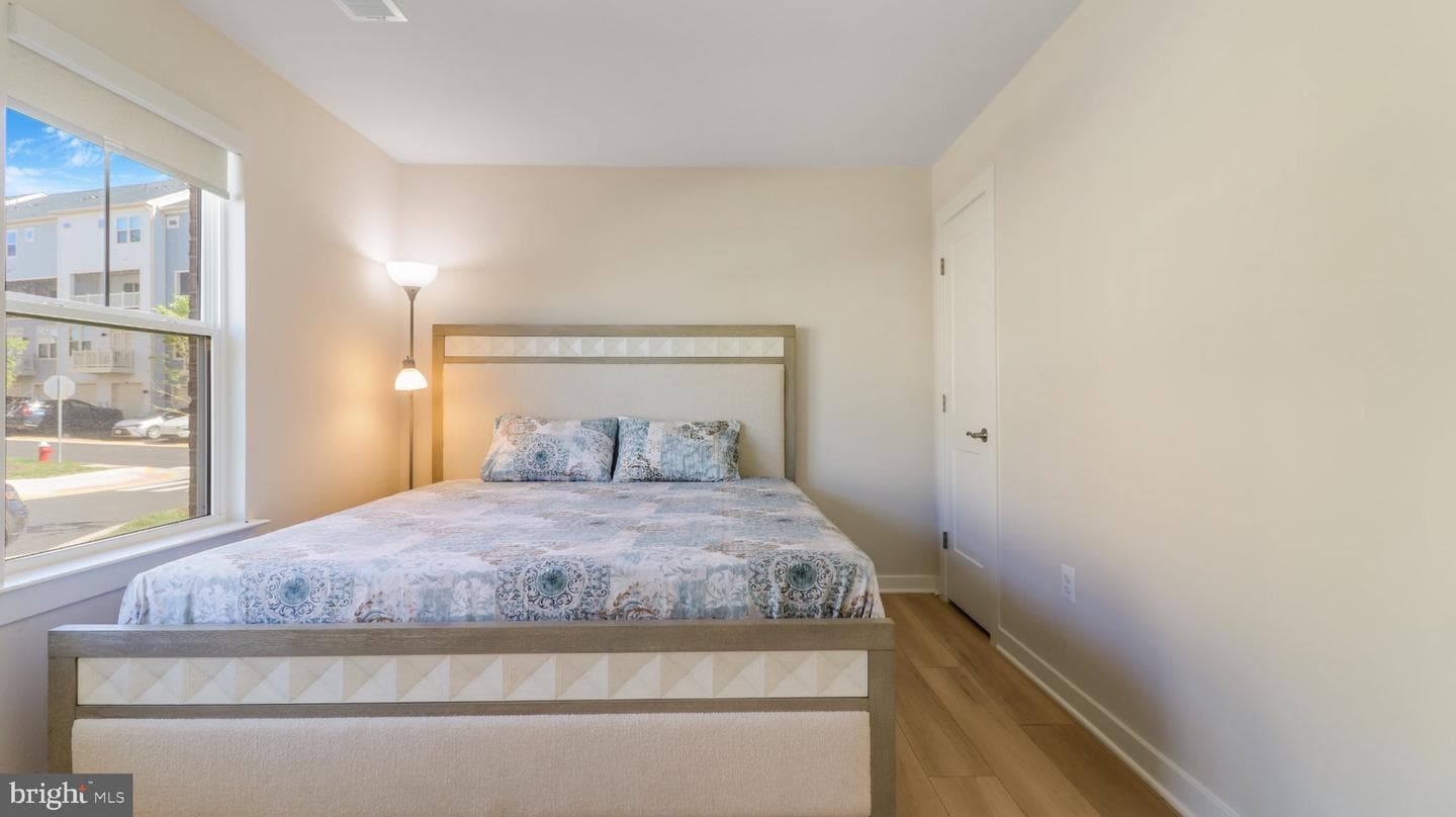 24190 Kilbride Terrace photo 21