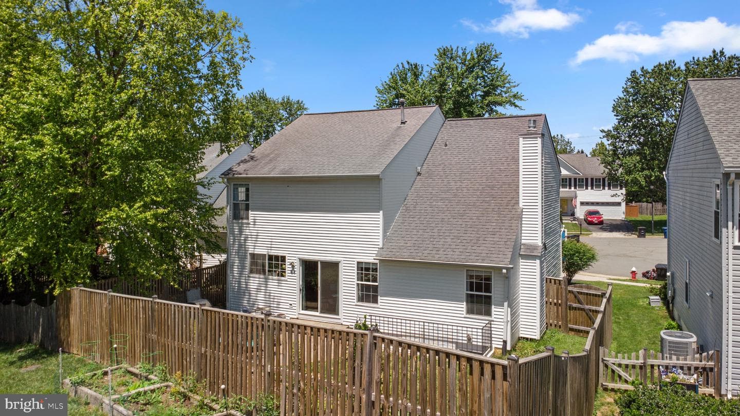 818 Bellview Court NE photo 54