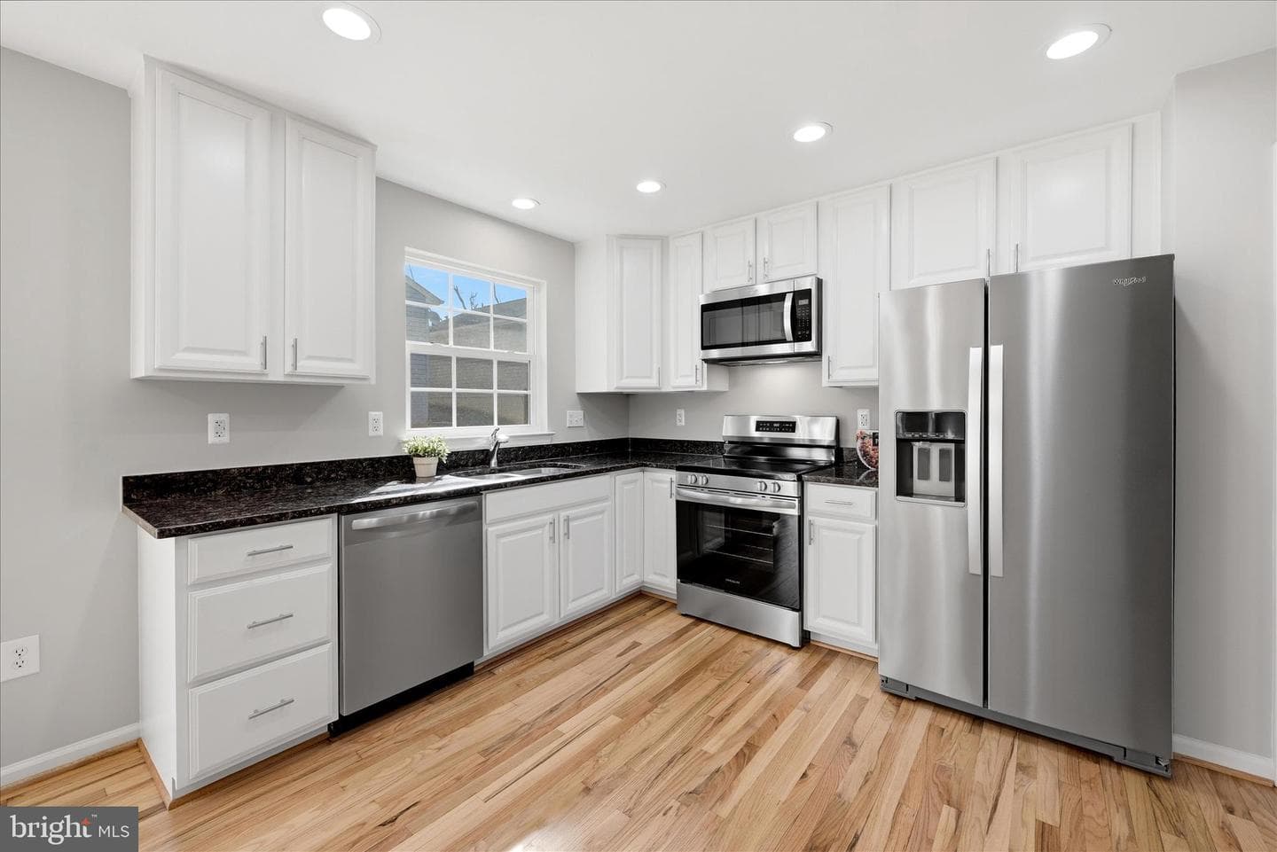 20 Tilgham Place photo 11