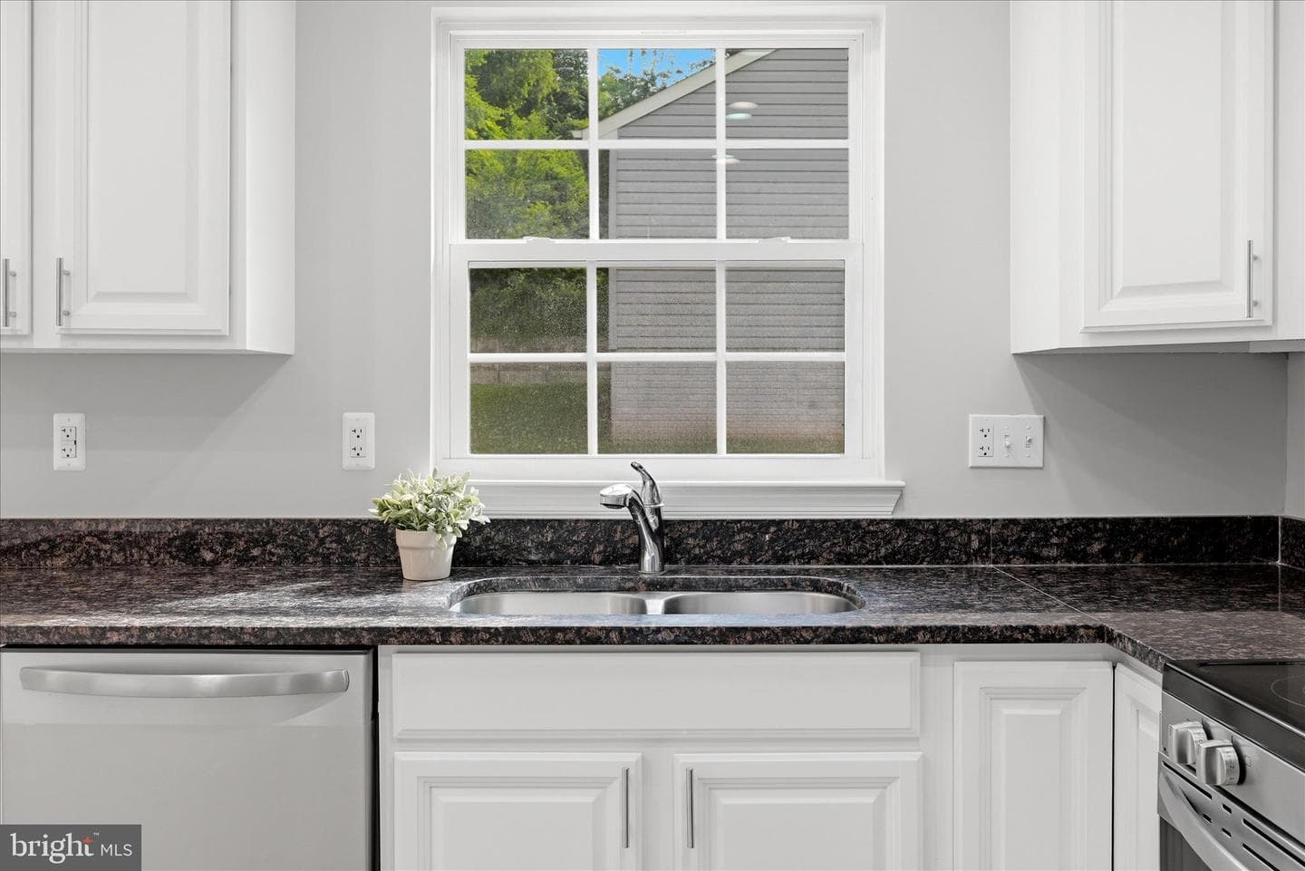 20 Tilgham Place photo 13