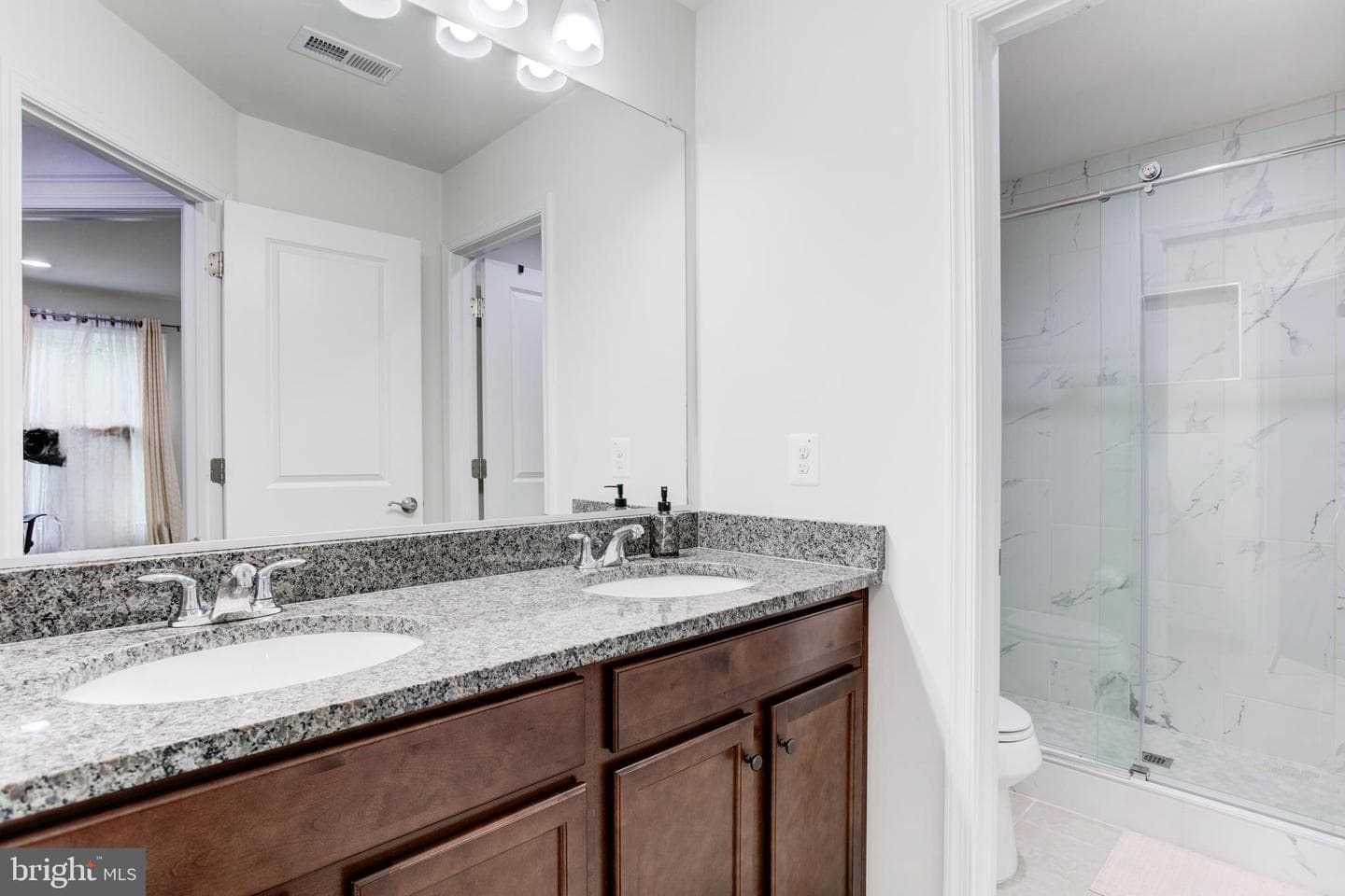 22800 Bubbling Brook Drive photo 40