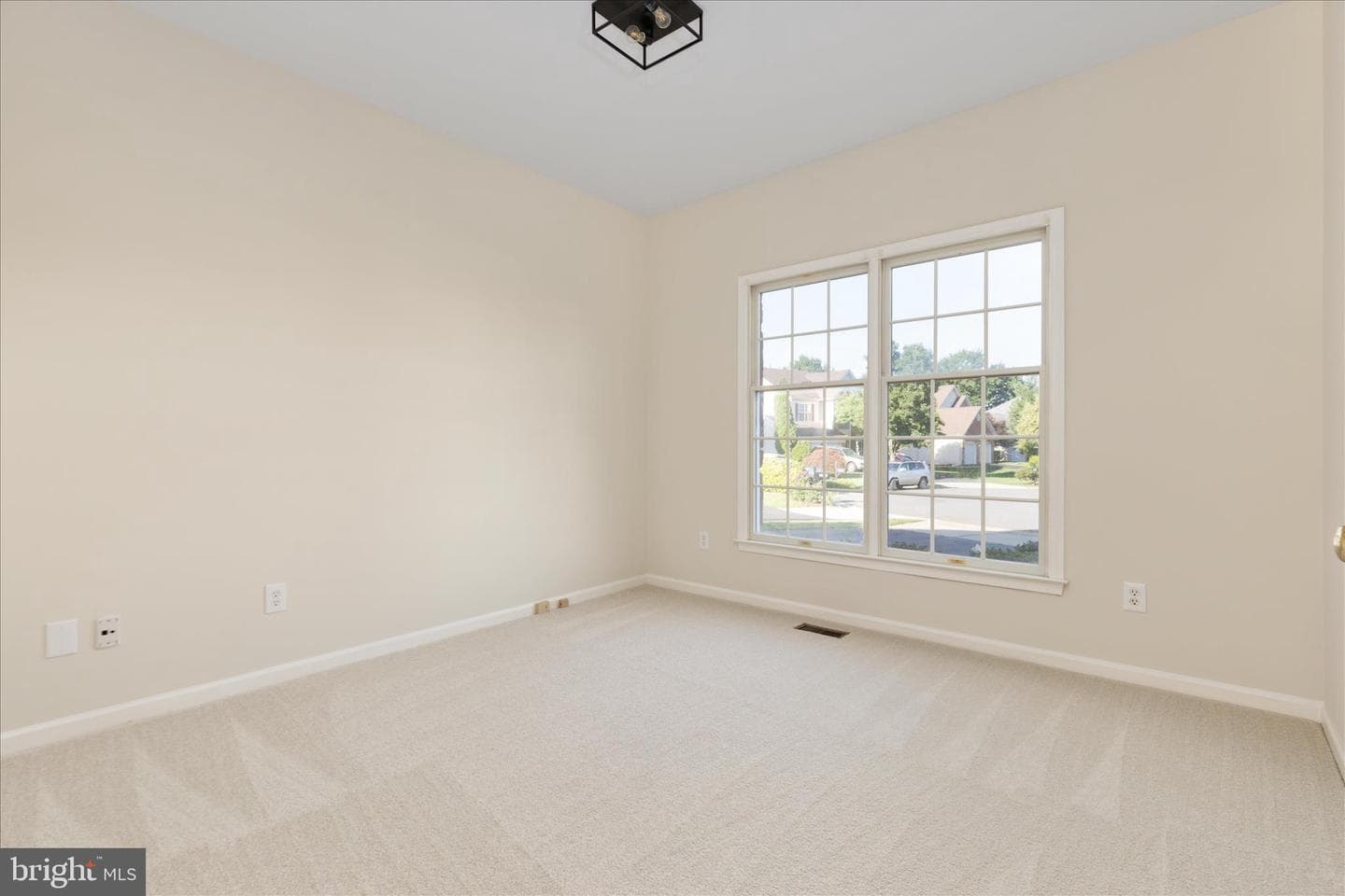 43870 Ludlum Court photo 5
