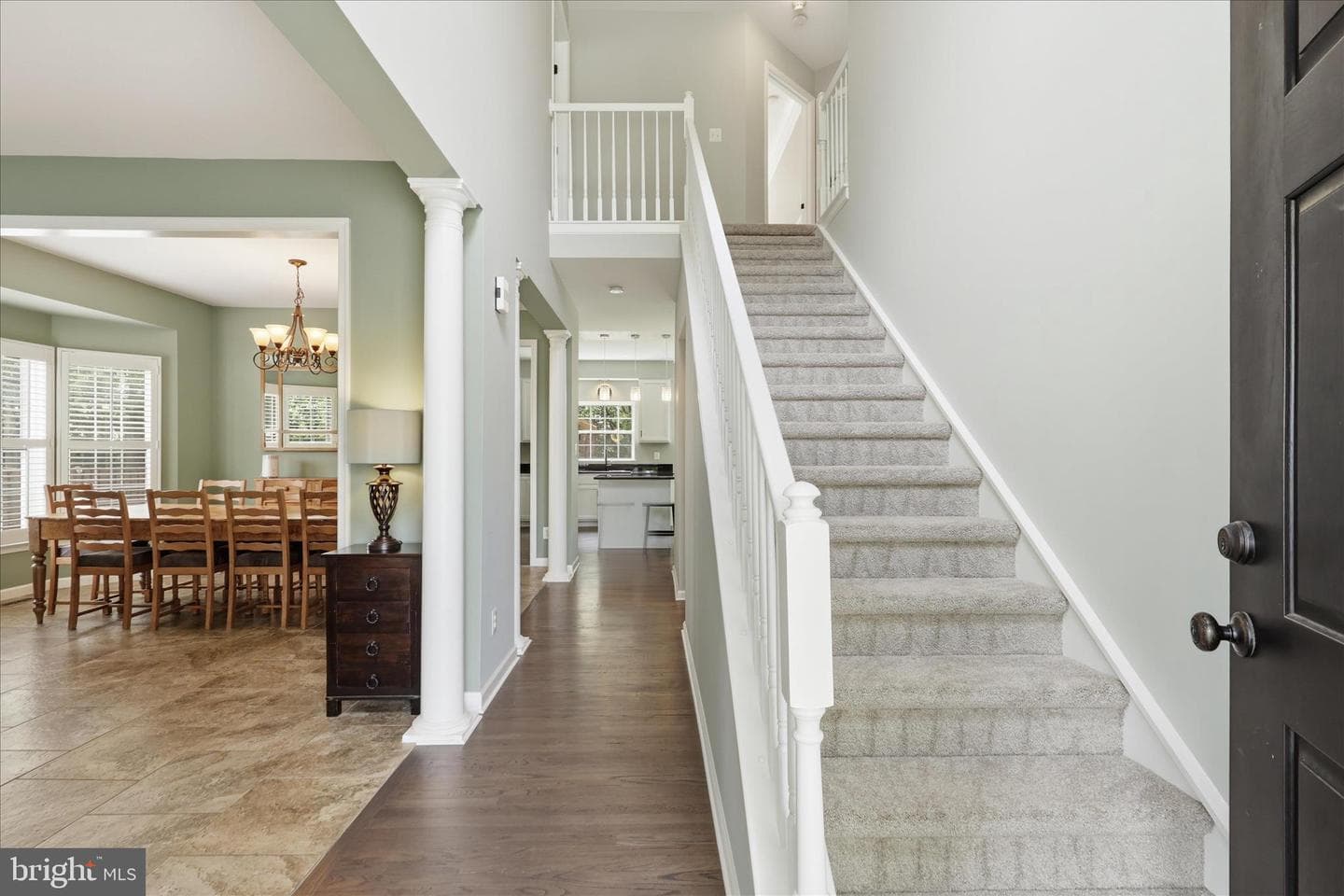 46073 Trefoil Lane photo 3