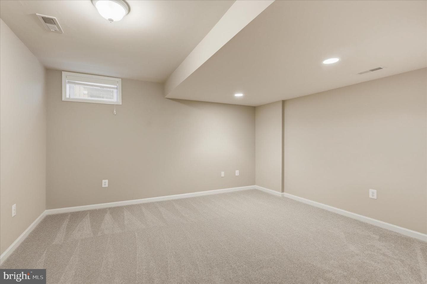 46073 Trefoil Lane photo 32
