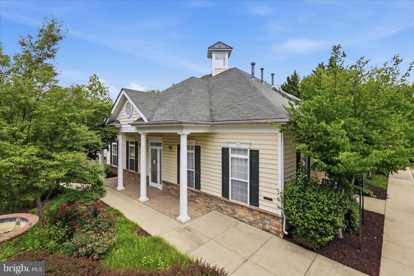 46073 Trefoil Lane photo 46