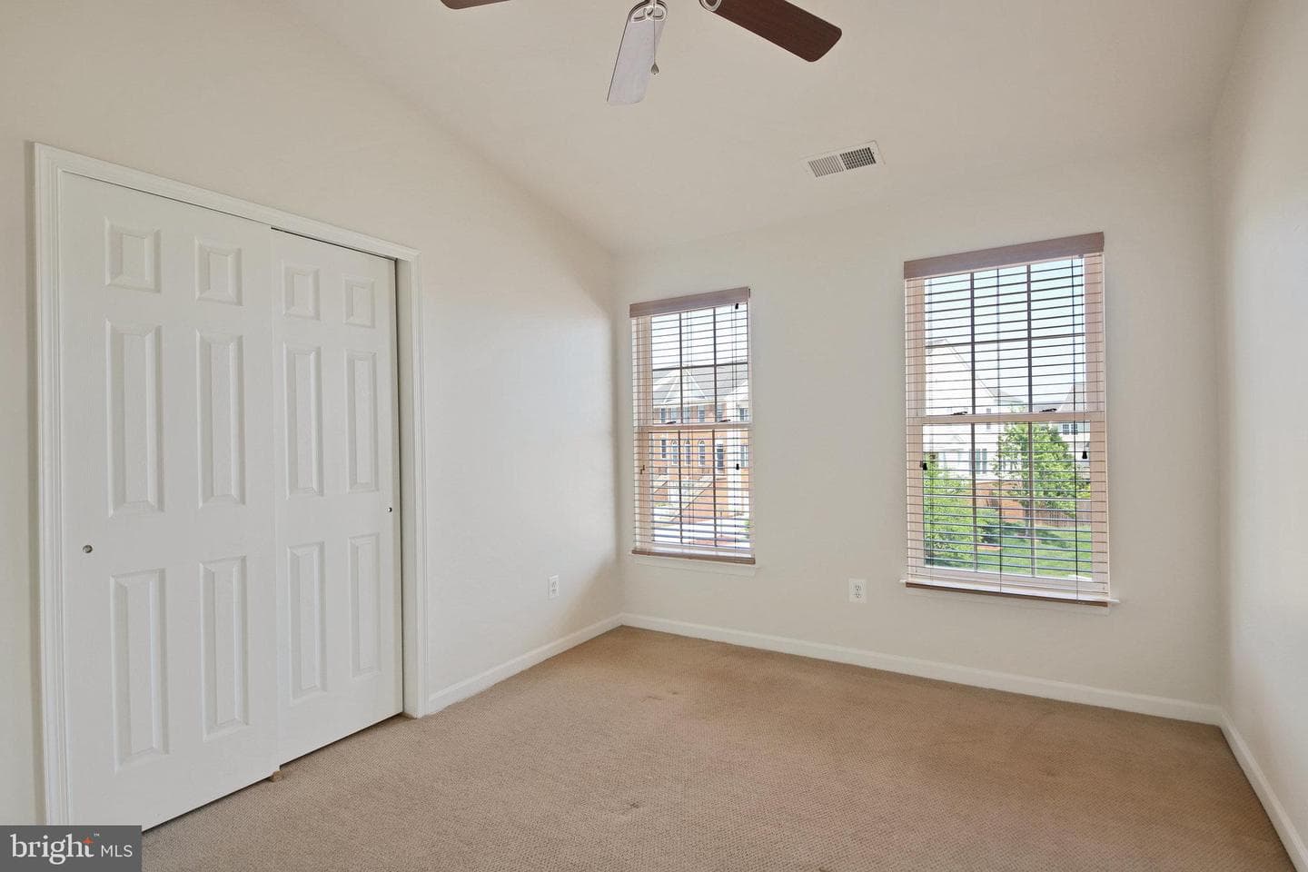 22529 Welborne Manor Square photo 20