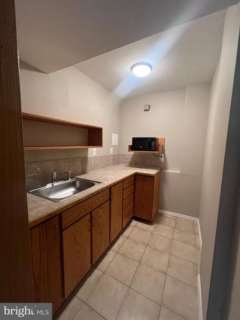 1005 Marsden Court photo 15