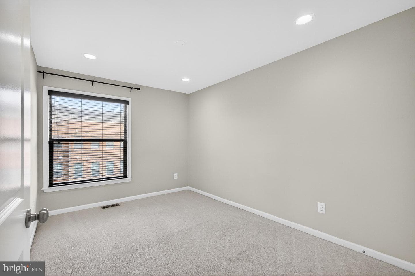 23387 Epperson Square photo 42