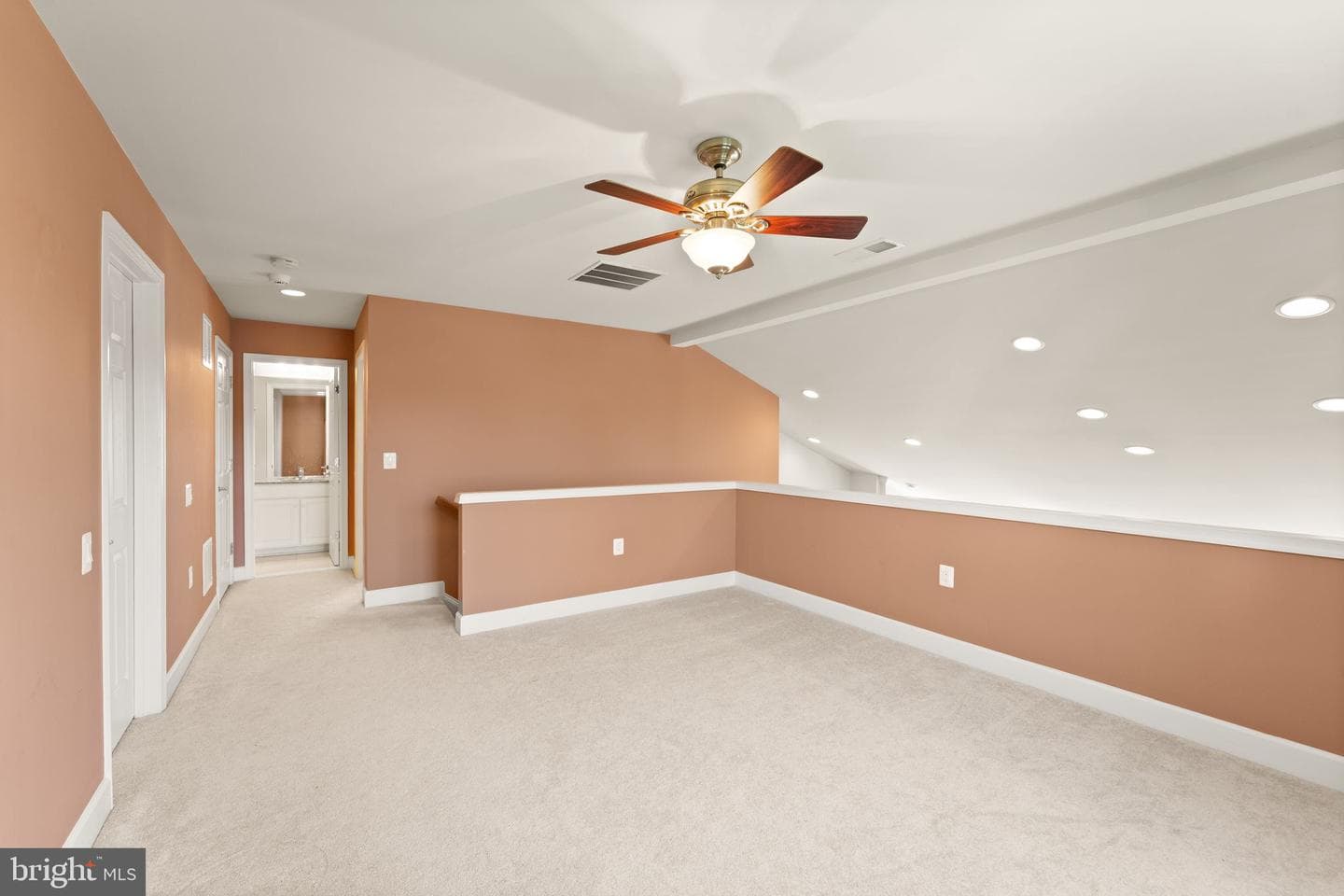 20444 Bunker Hill Way photo 33