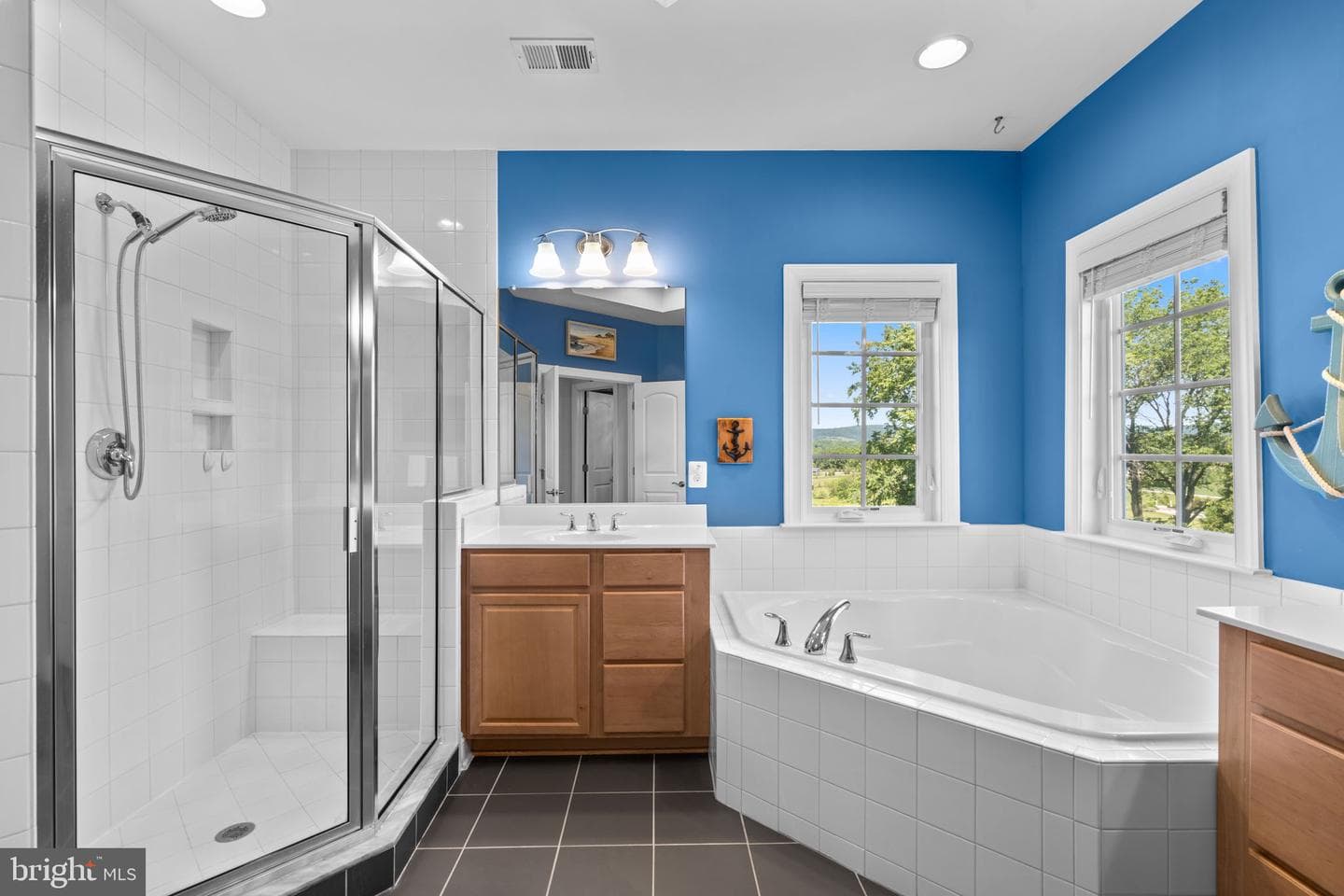 18585 Montague Place photo 36