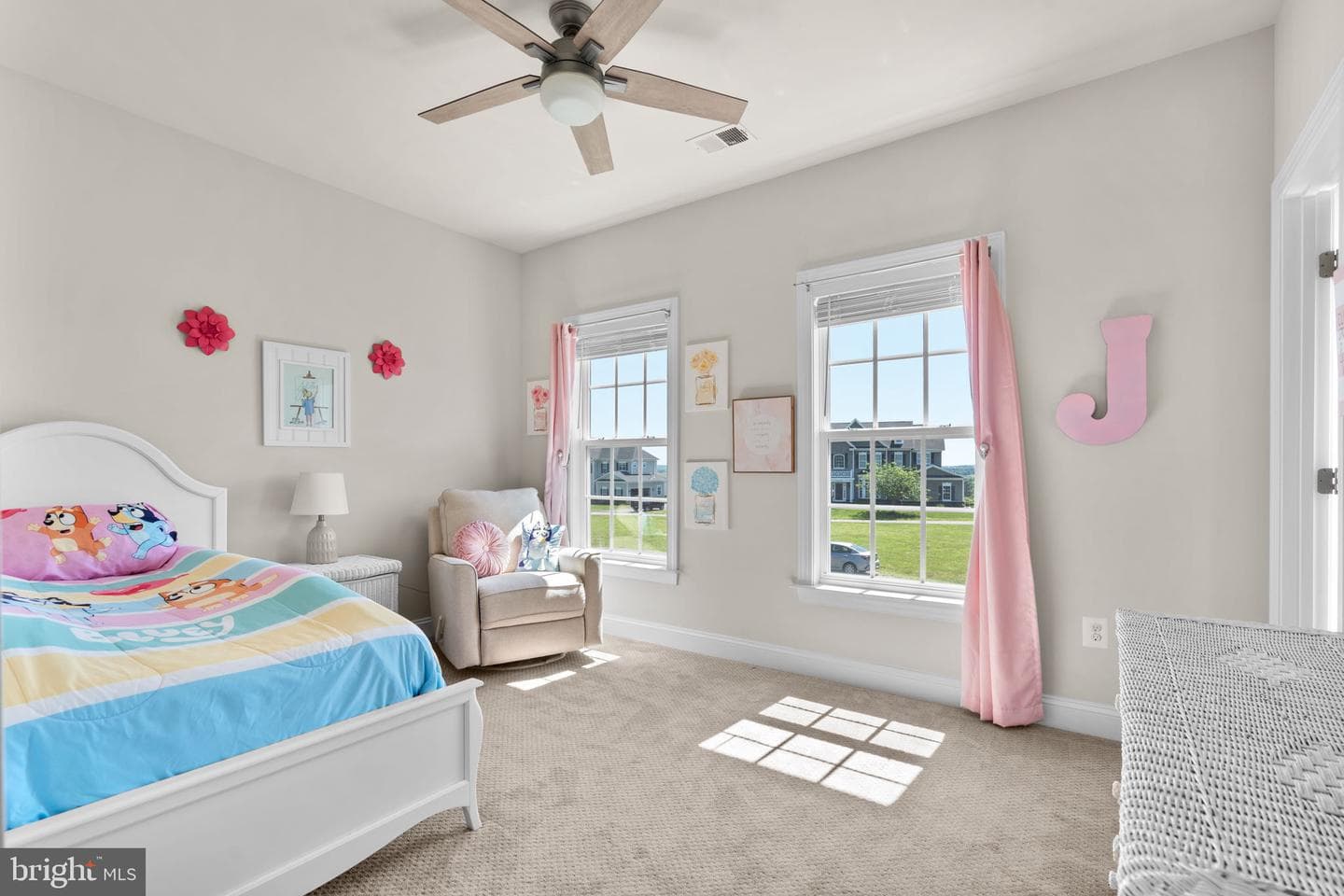 18585 Montague Place photo 38