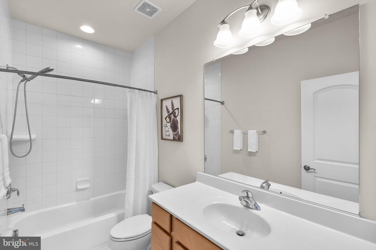 18585 Montague Place photo 42