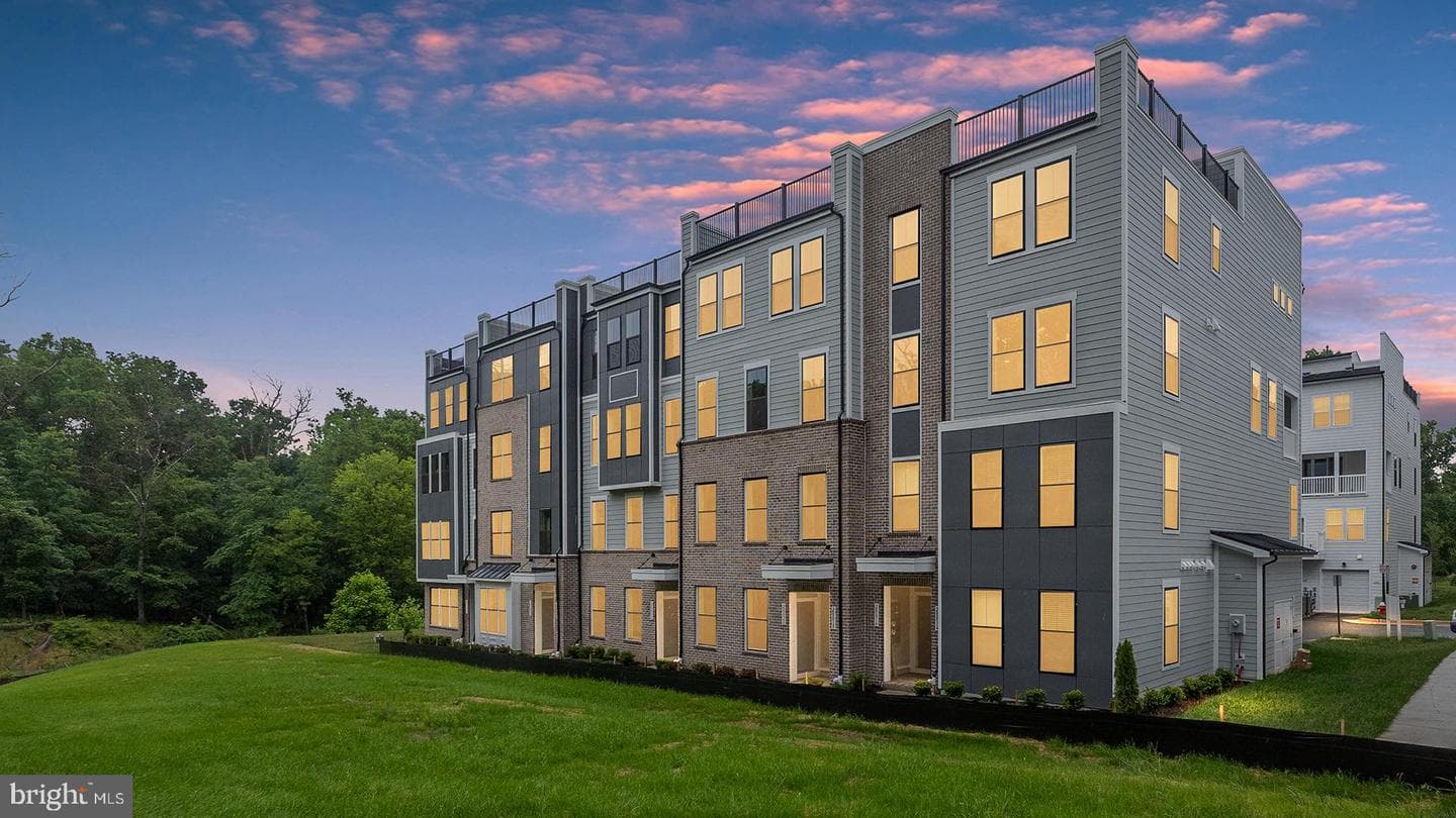 20816 Cloongee Terrace, Dulles