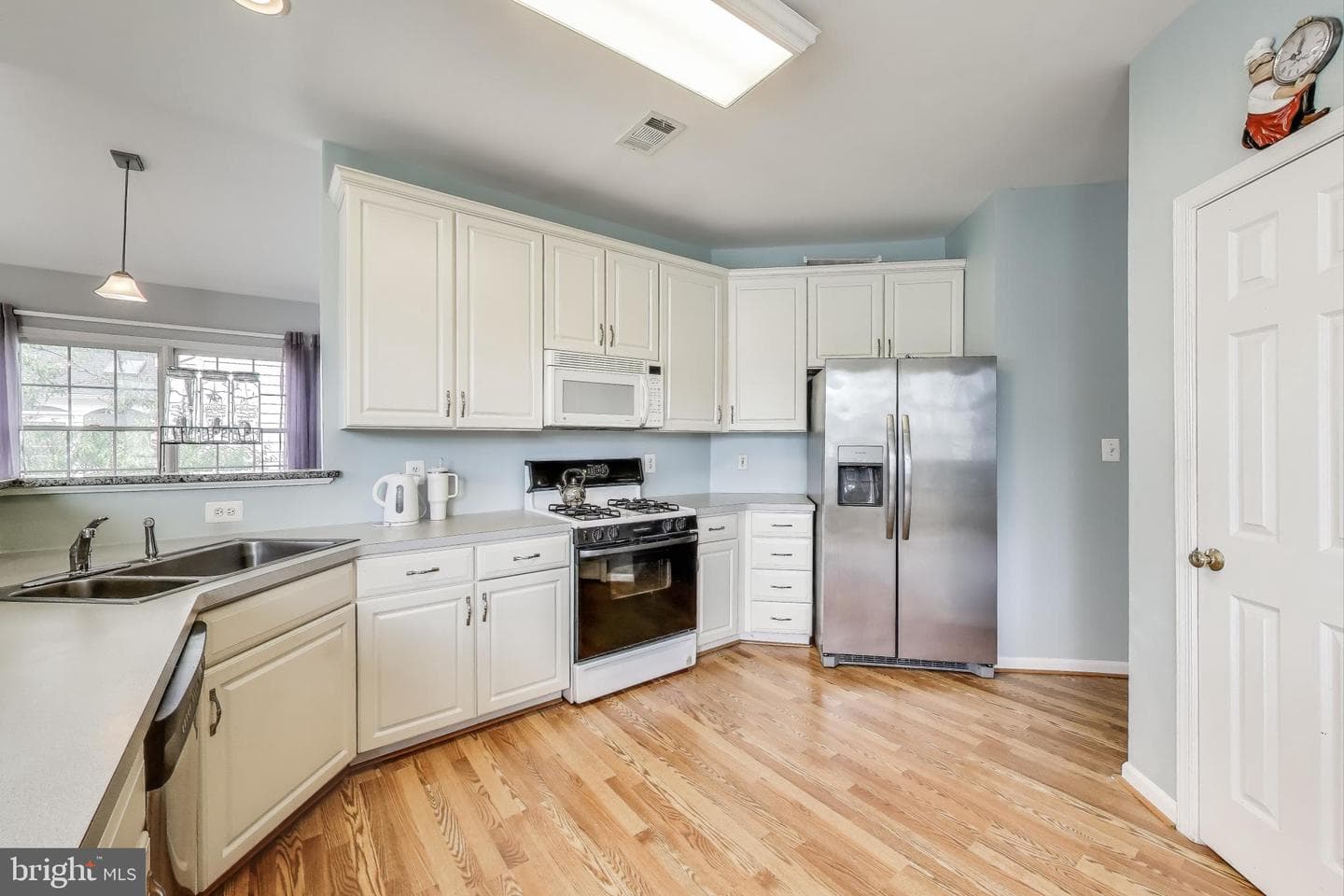 42647 Harris Street photo 11