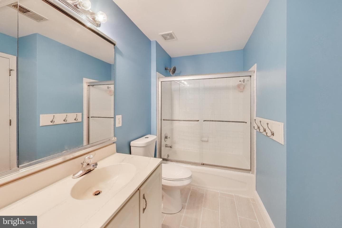 42647 Harris Street photo 34