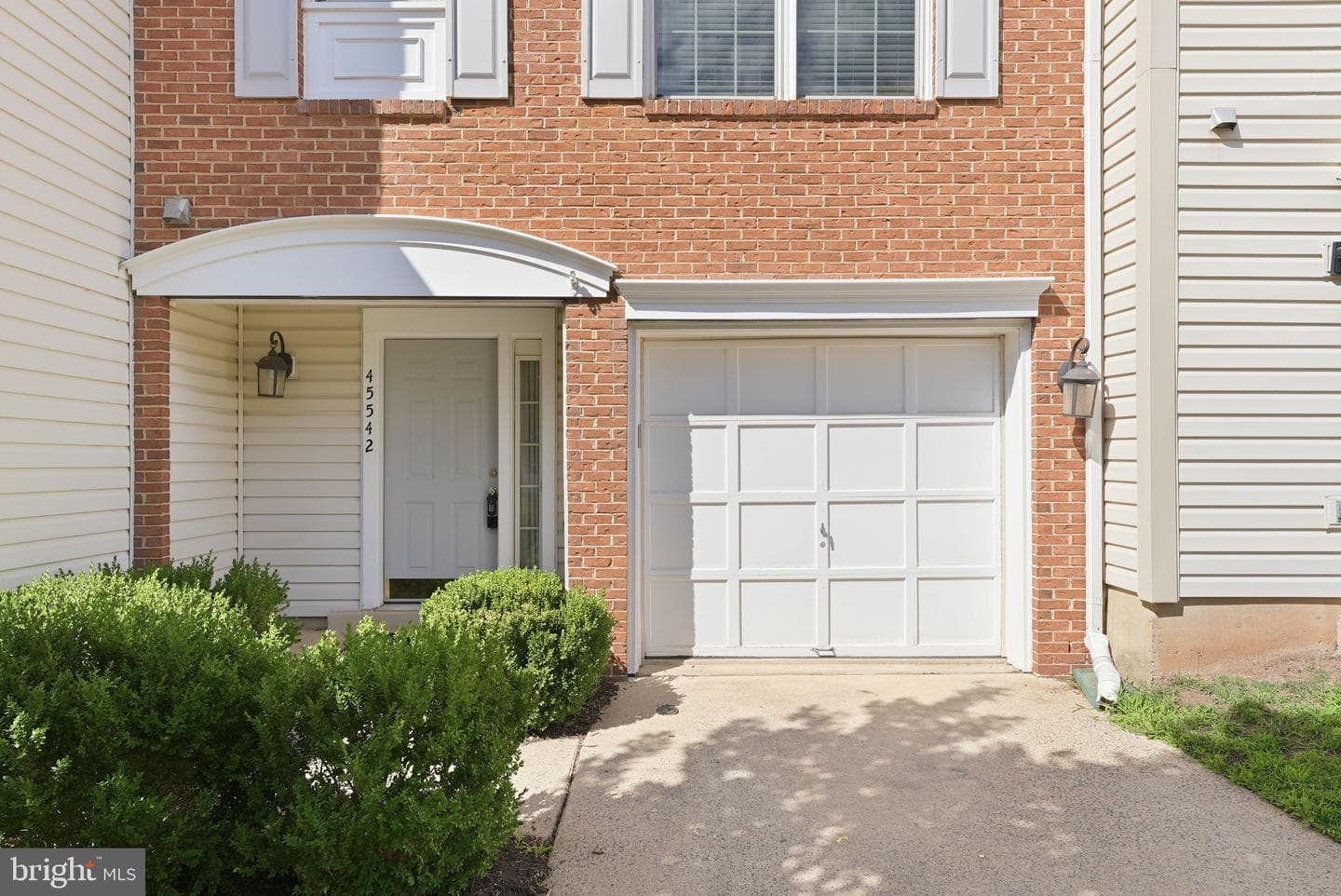 45542 Reading Terrace photo 2