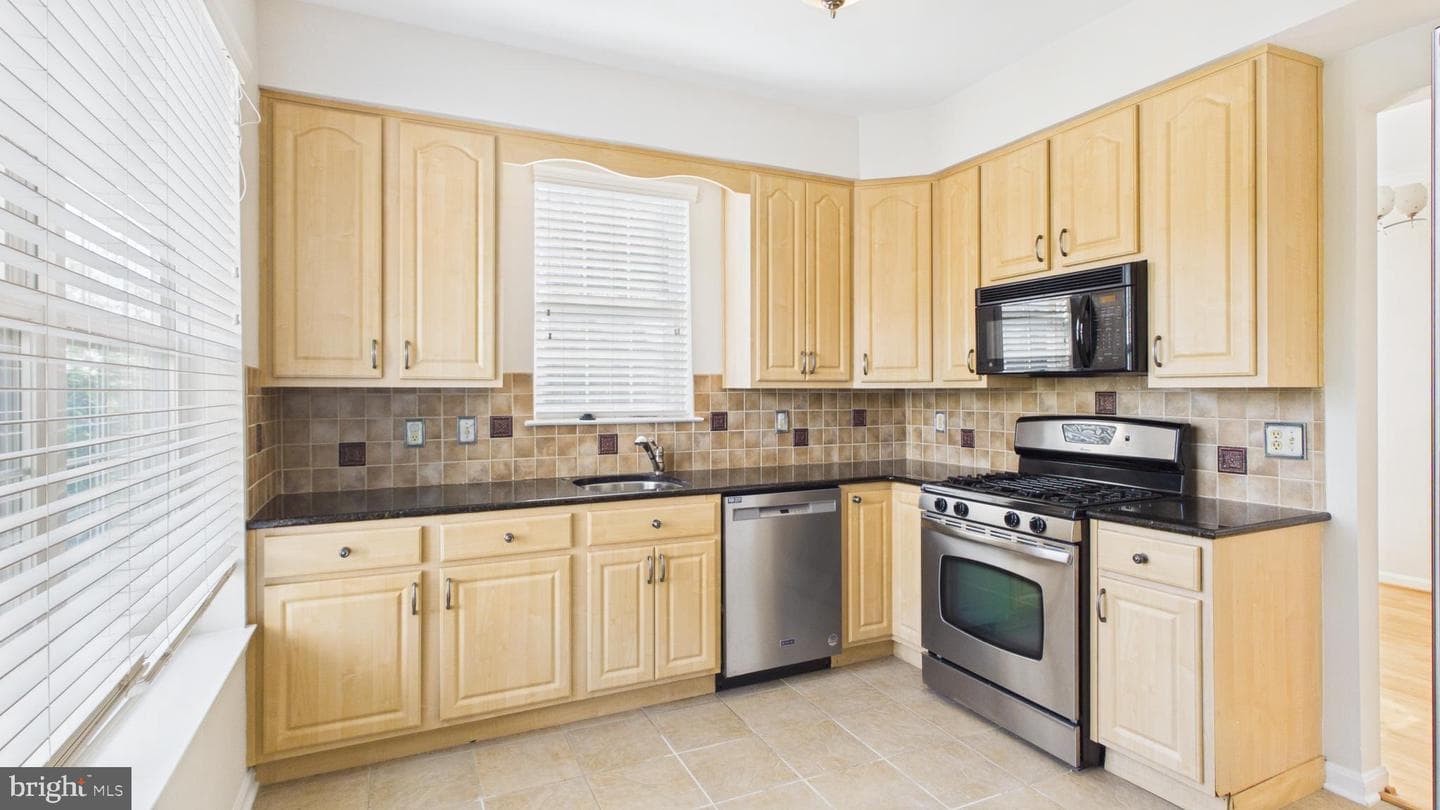 20920 Cedarpost Square #300 photo 18