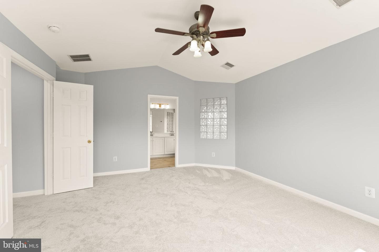 21610 Monmouth Terrace photo 43