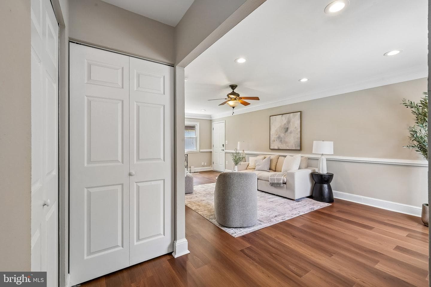 108 N Cypress Road N photo 4