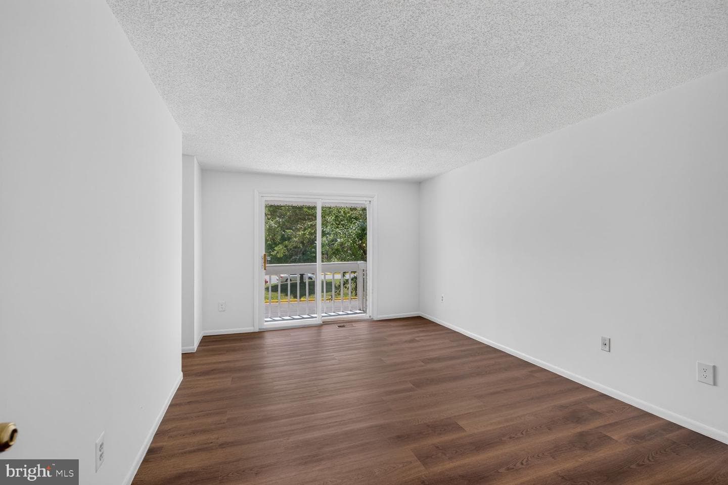 28 Wedgedale Dr photo 13