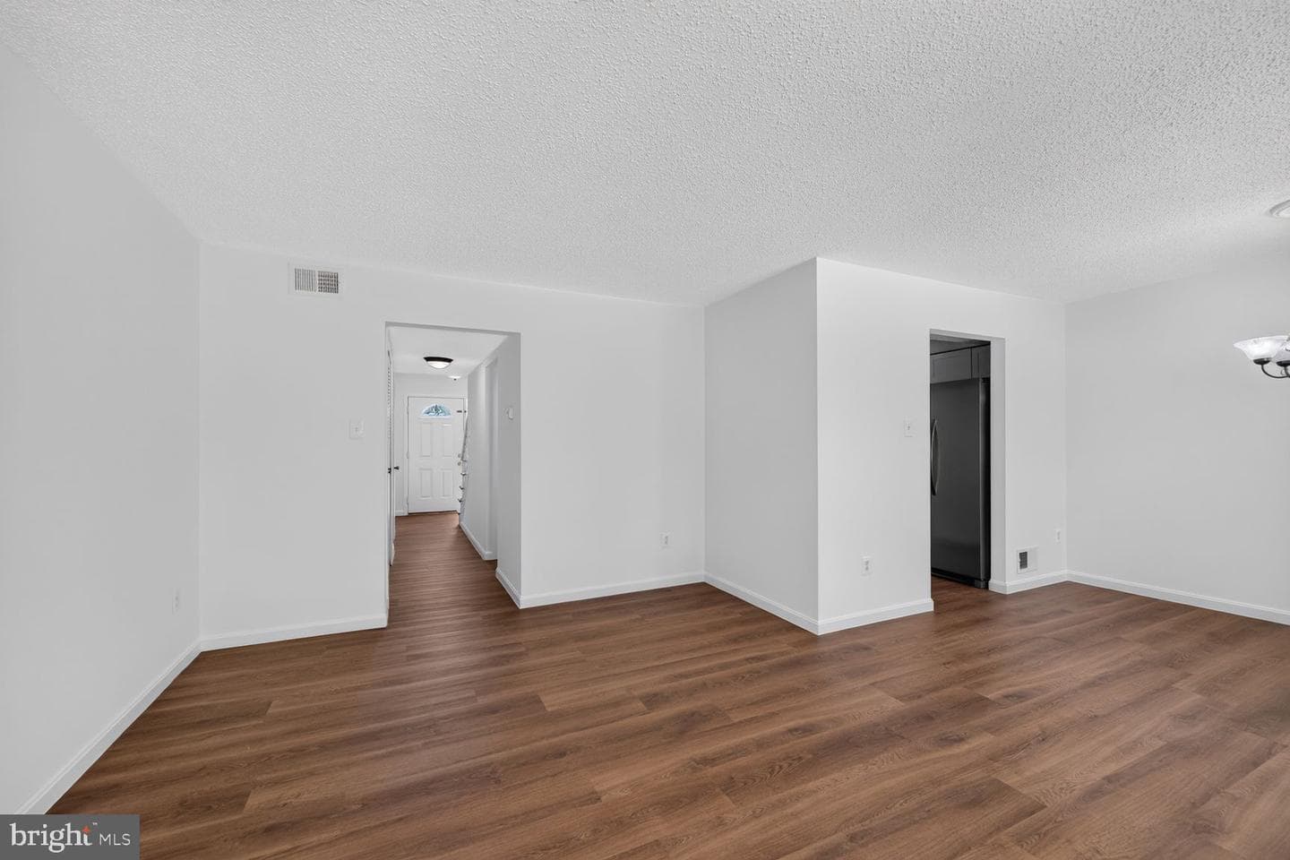 28 Wedgedale Dr photo 15