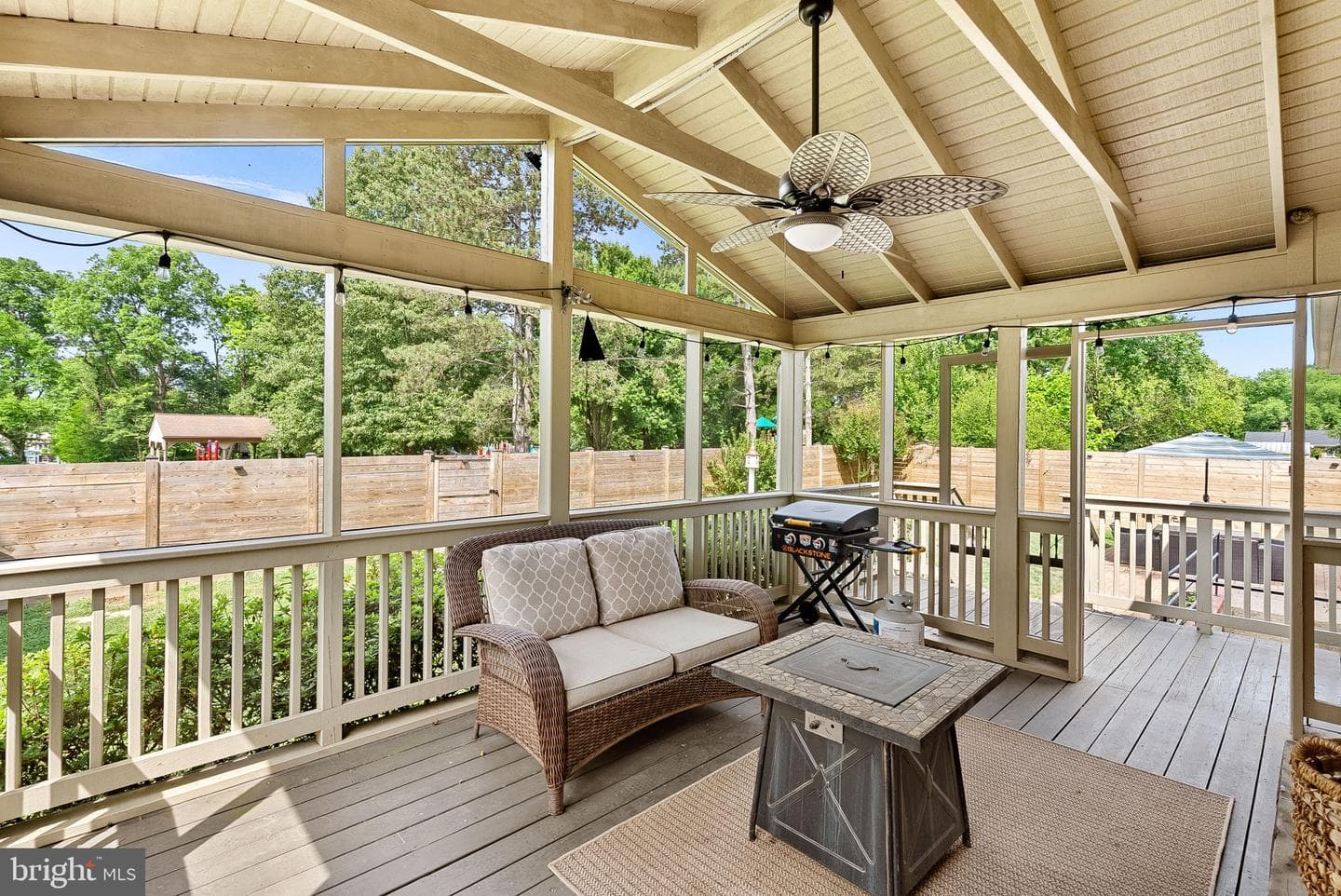 10 Hamilton Terrace Drive photo 41
