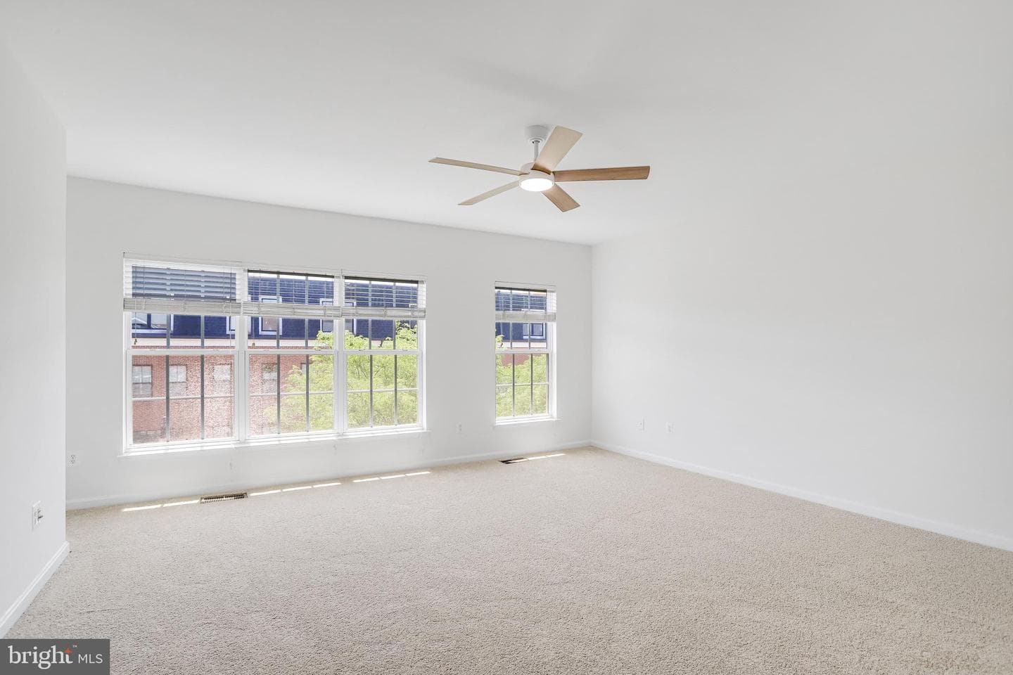 19283 Winmeade Drive photo 30